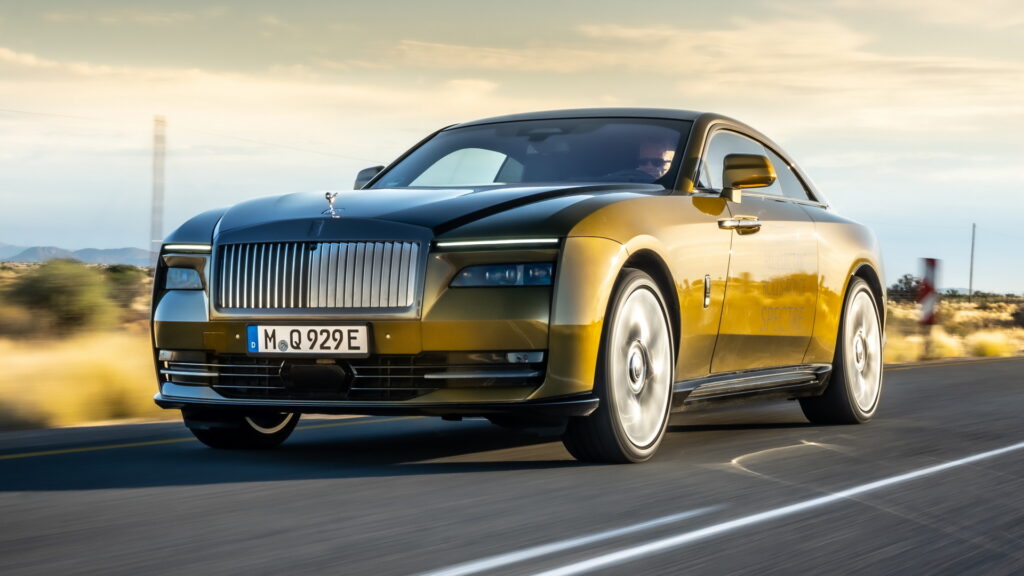  Exhaustively Engineered: How Rolls-Royce Perfects Spectre EV’s Screens And Puddle Lights