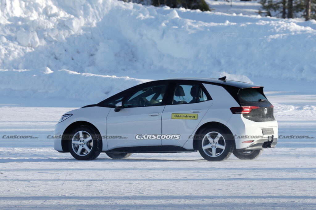  Shrunken ID.3 Mule Spotted Hiding VW’s Upcoming Baby EV