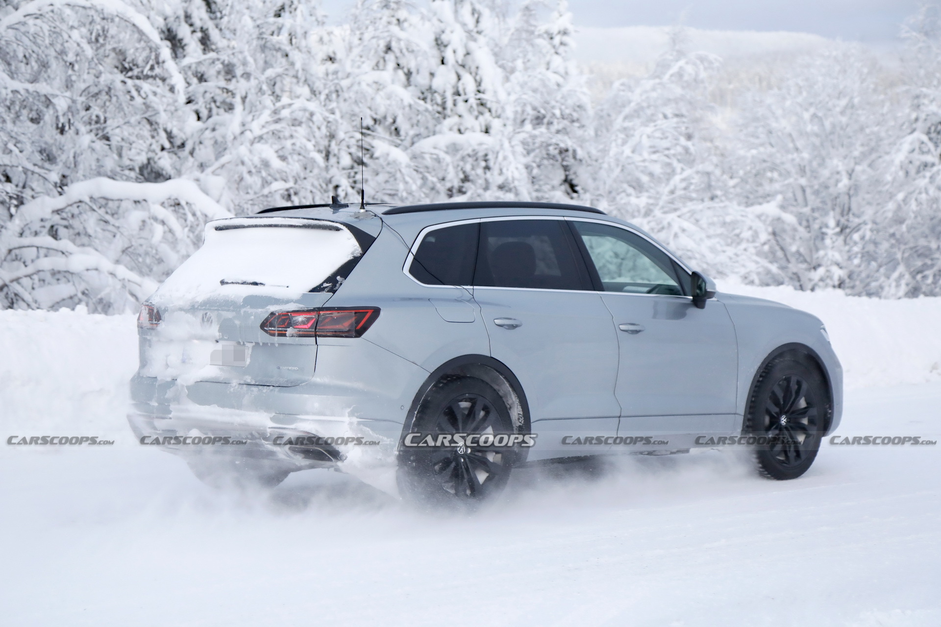  2024 VW Touareg Facelift Isn’t Fooling Anyone During Arctic Circle 