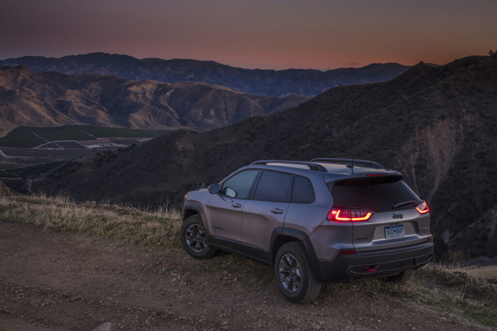  Jeep’s KL Cherokee Is Officially Dead But A Successor Is Coming Soon