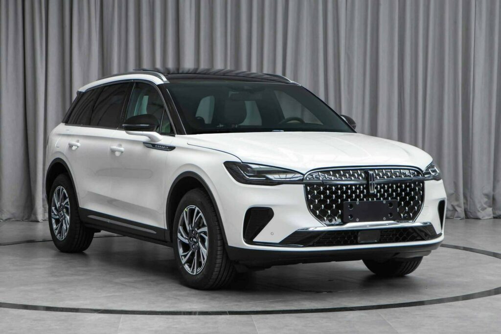  China’s Facelifted Lincoln Corsair Ditches The Whiskers And Looks Better For It