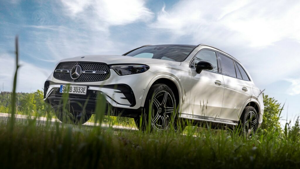 NHTSA Launches Probe Into Mercedes GLC 300 Over Alleged 48V System Fault