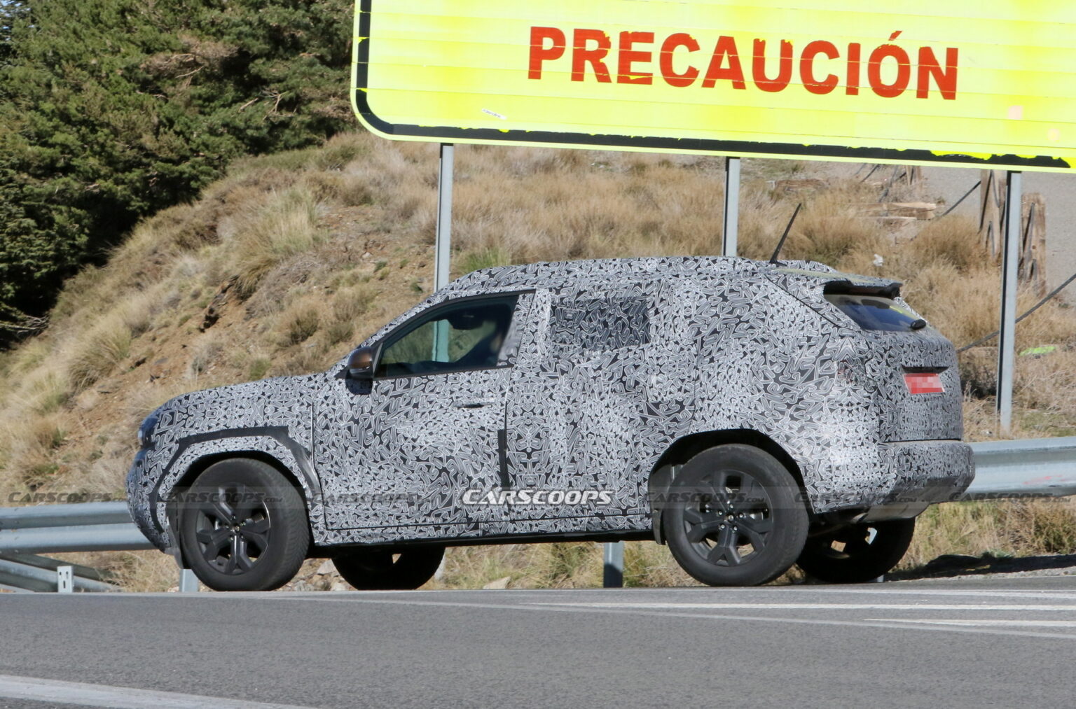 2024 Dacia Duster Shows Off Slim LEDs And Boxy Shape In Its Spy Debut ...