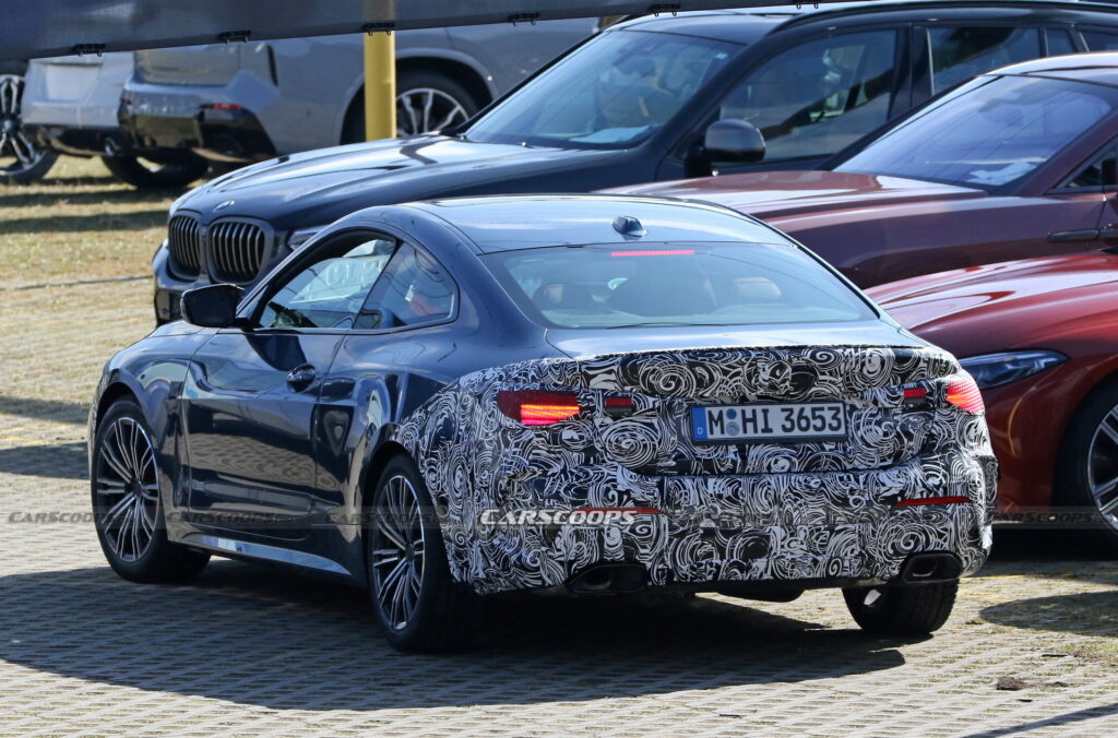 Facelifted 2025 BMW 4-Series And M440i Coupes Spied With Fresh LEDs |  Carscoops