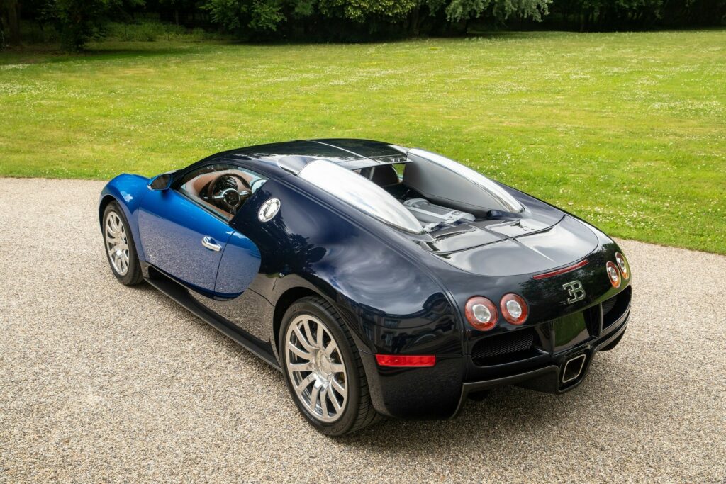  Bugatti Restores Veyron 16.4 Coupe And Grand Sport From Dubai