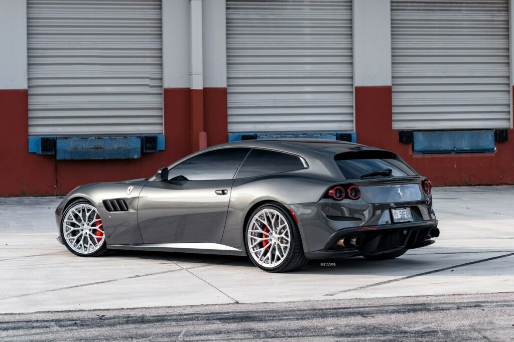  Strasse Gives Ferrari GTC4Lusso The Perfect Stance