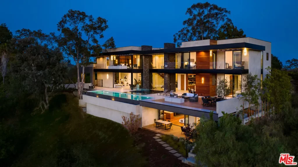  Spend $16 Million On This LA Mansion And Get A Free Aston, Bentley, Or McLaren