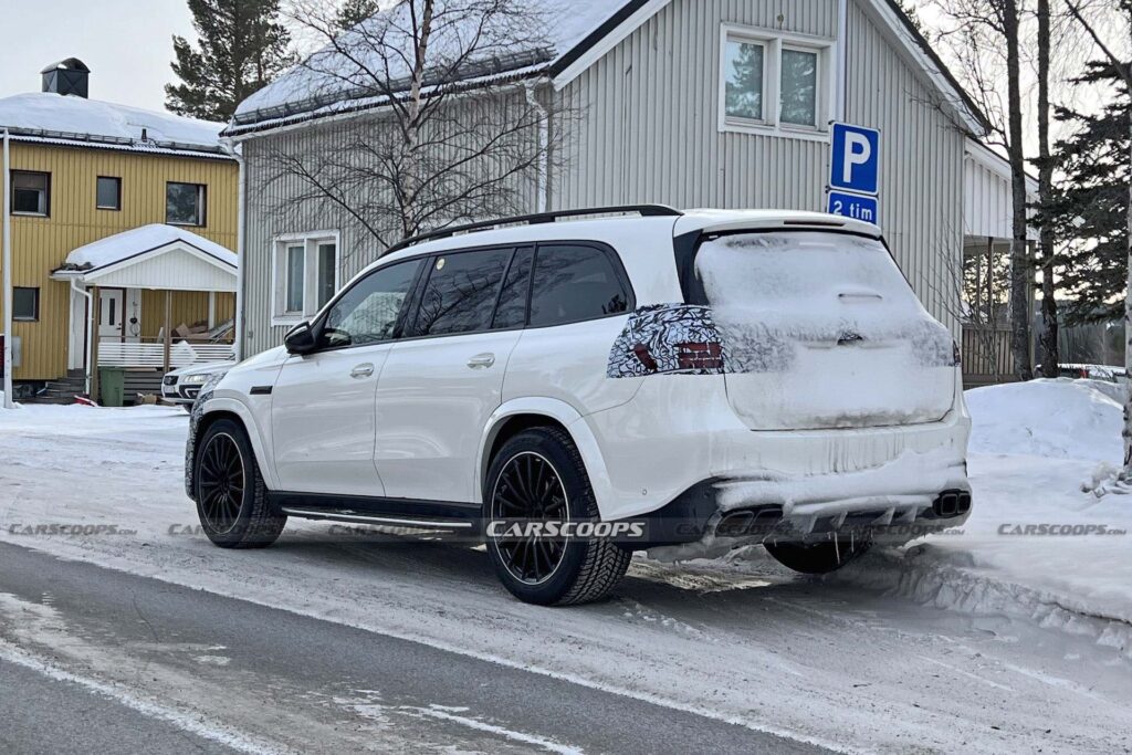  Facelifted 2024 Mercedes-AMG GLS 63 Keeps The V8 Faith