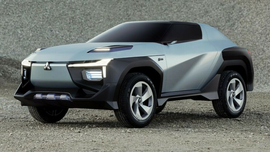  Mitsubishi Moonstone Concept: IED Students Design A Futuristic Electric Coupe-SUV For 2035