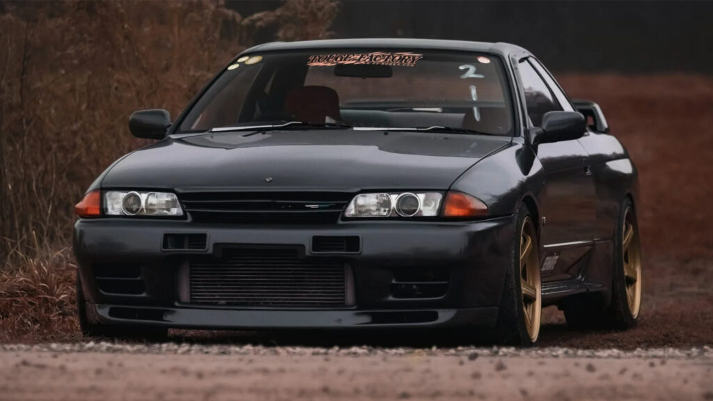  Celebrate JDM Culture With This Tuned 1990 Nissan Skyline GT-R