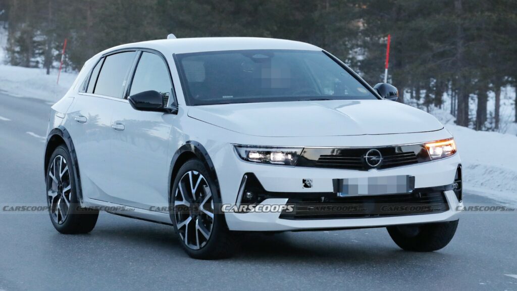  Is This The New Opel Astra Cross Or A Mule For A Mystery SUV?