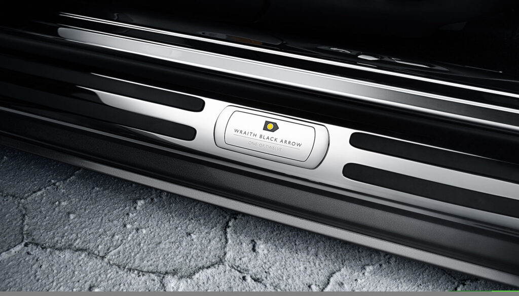 Rolls Royce Black Badge Wraith Black Arrow Is Final V12 Coupe Carscoops