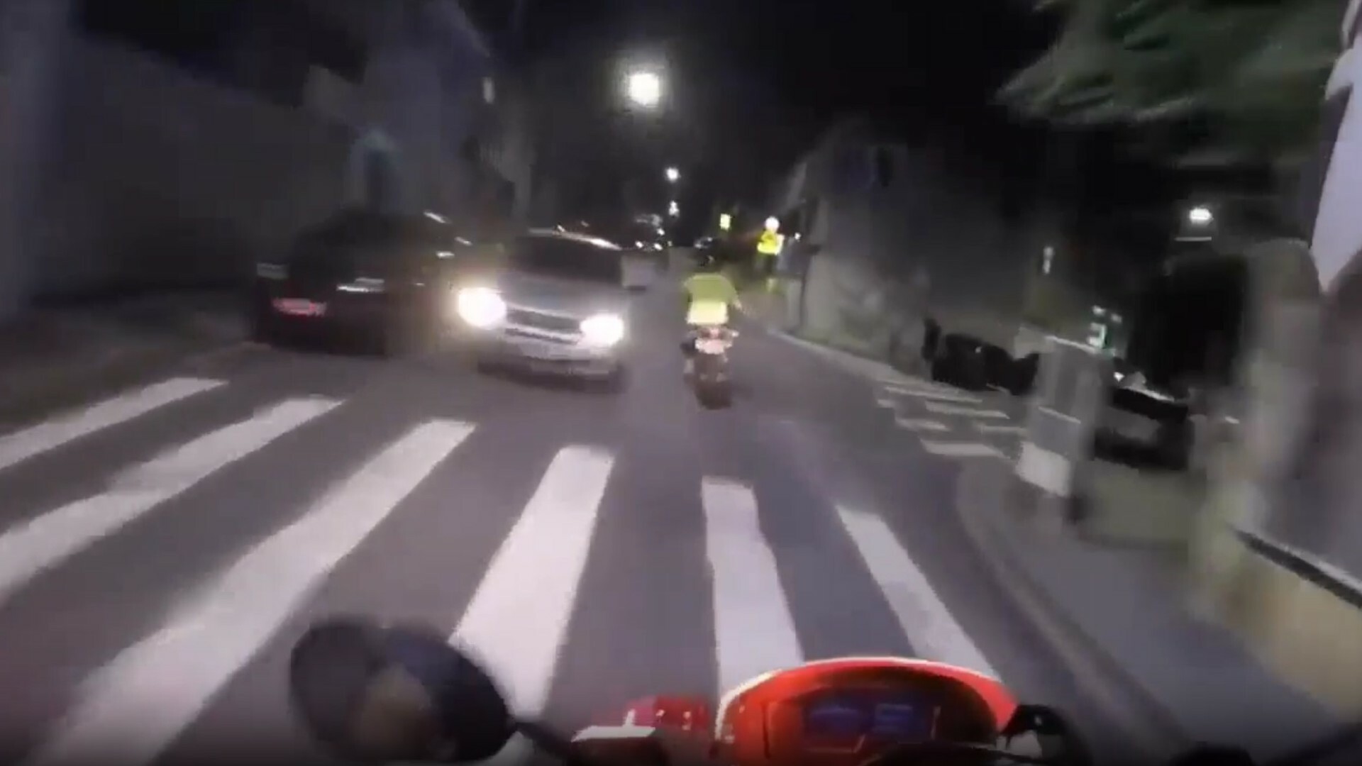 Aperte o cinto para uma emocionante perseguição policial de motocicleta de 7 minutos no Brasil