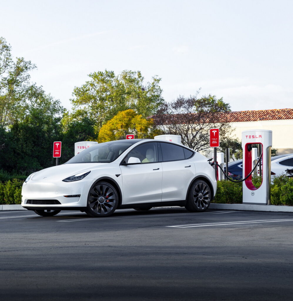  Tesla Rejects $6.4M Supercharger Public Funding Over Payment Constraints From No-Screen Design
