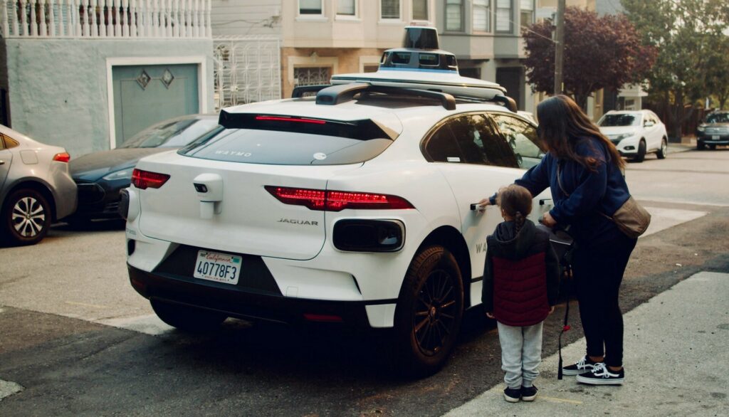 Waymo Jaguar I Pace 3 1024x586 - Auto Recent