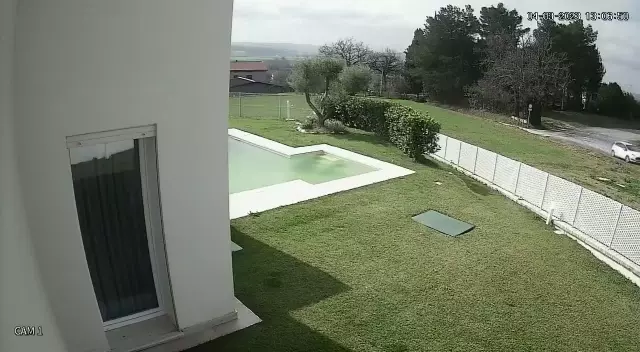  Watch Two Speeding Ferraris Fly Through The Air And Crash Into Italian Villa’s Fence