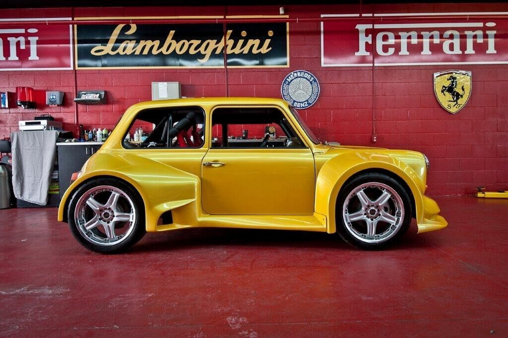 1970-MINI-Cooper-custom-1.jpg