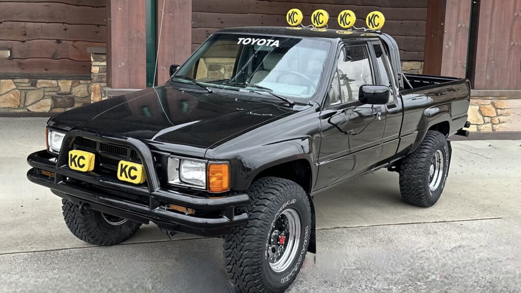  1985 Toyota SR5 Pickup Signed By ‘Back To The Future’ Cast Comes With Its Own Hoverboard