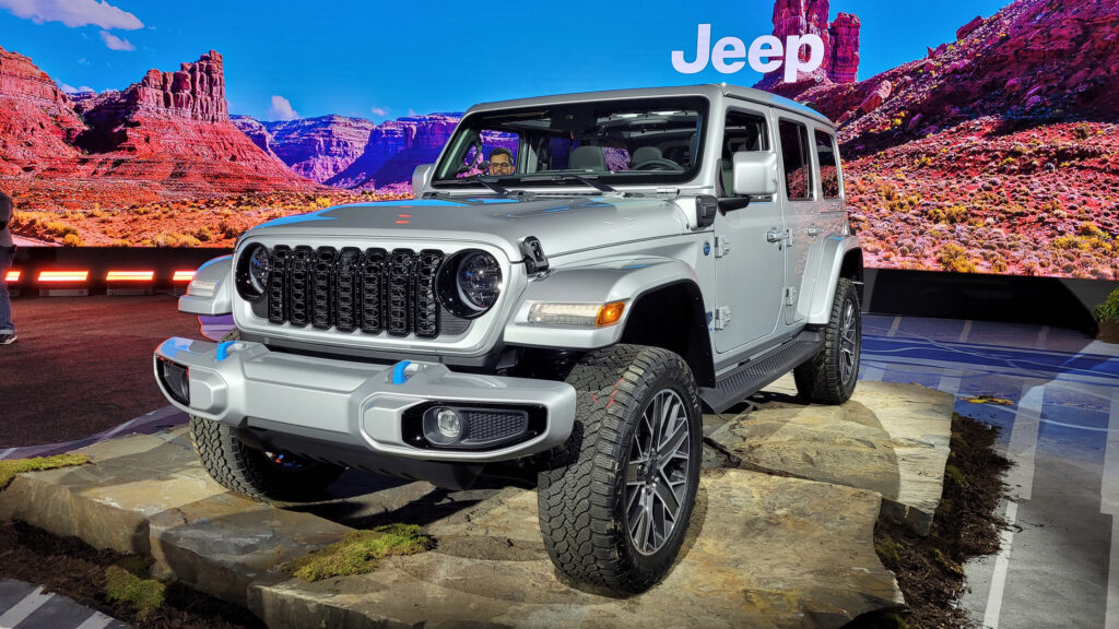 2014 Gray Jeep Wrangler Rubicon X Unlimited Open Top Christmas Ornament – GreenLight 1:64 Diecast