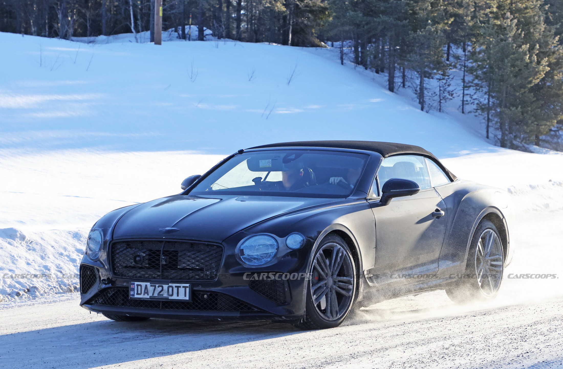 Facelifted 2025 Bentley Continental And GTC Cabrio Think It