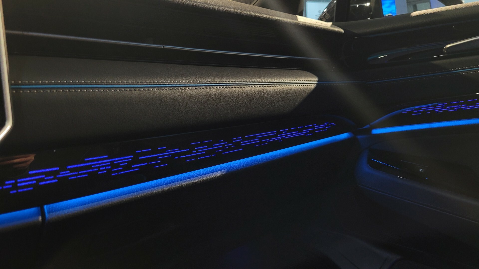 2025 VW ID.7 CarScoops 119