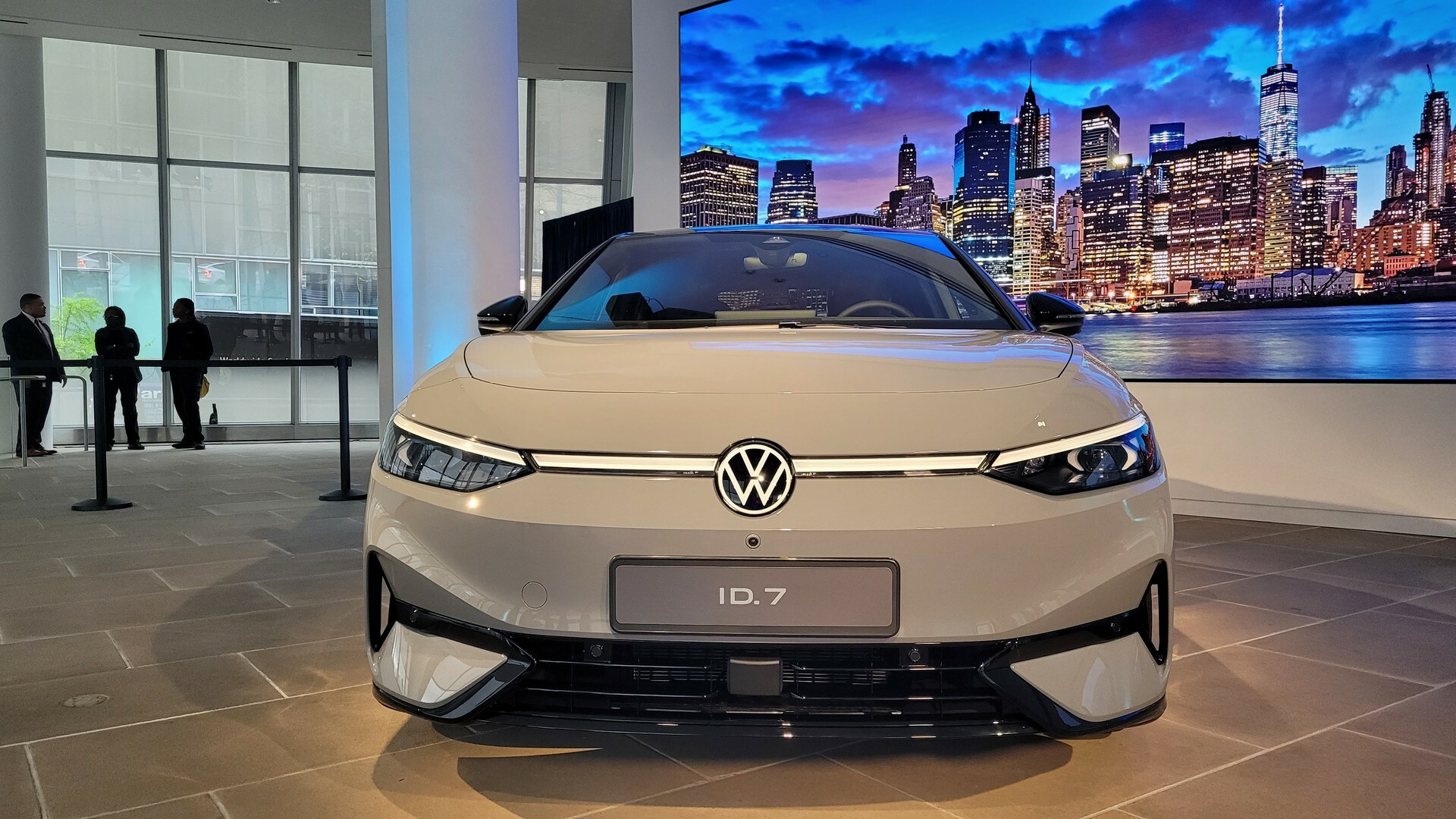 2025 VW ID.7 CarScoops 28