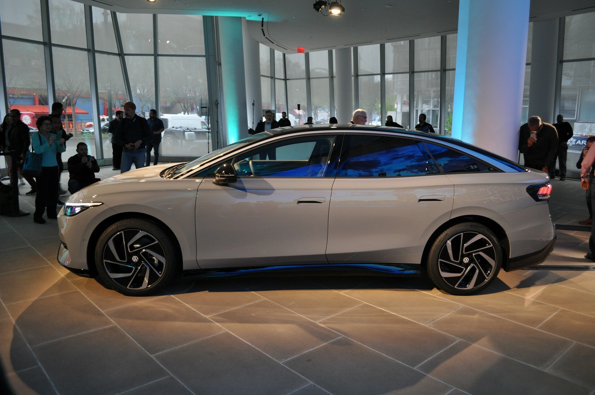 2025 VW ID.7 CarScoops 31