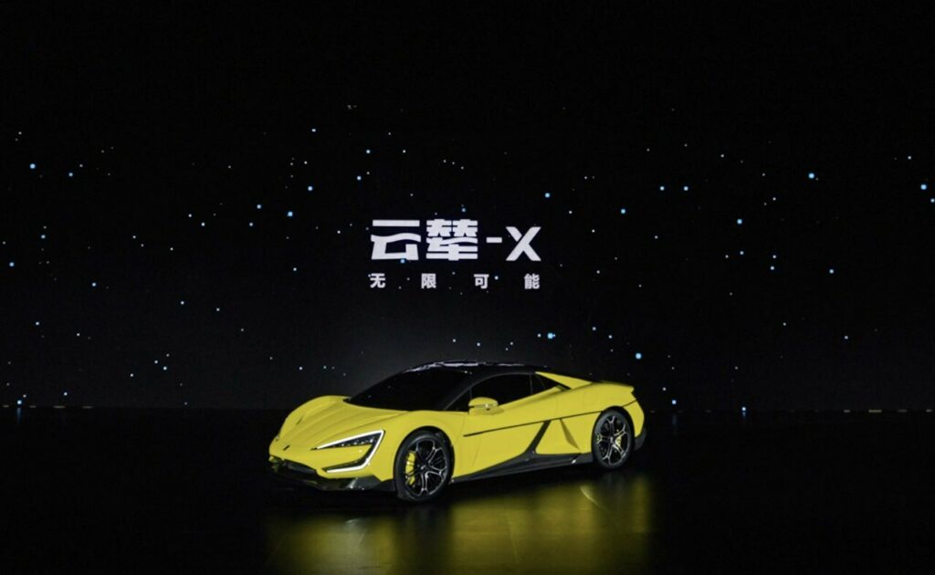  BYD&rsquo;s New Electric Supercar Can Bounce Around And Drive On Three Wheels