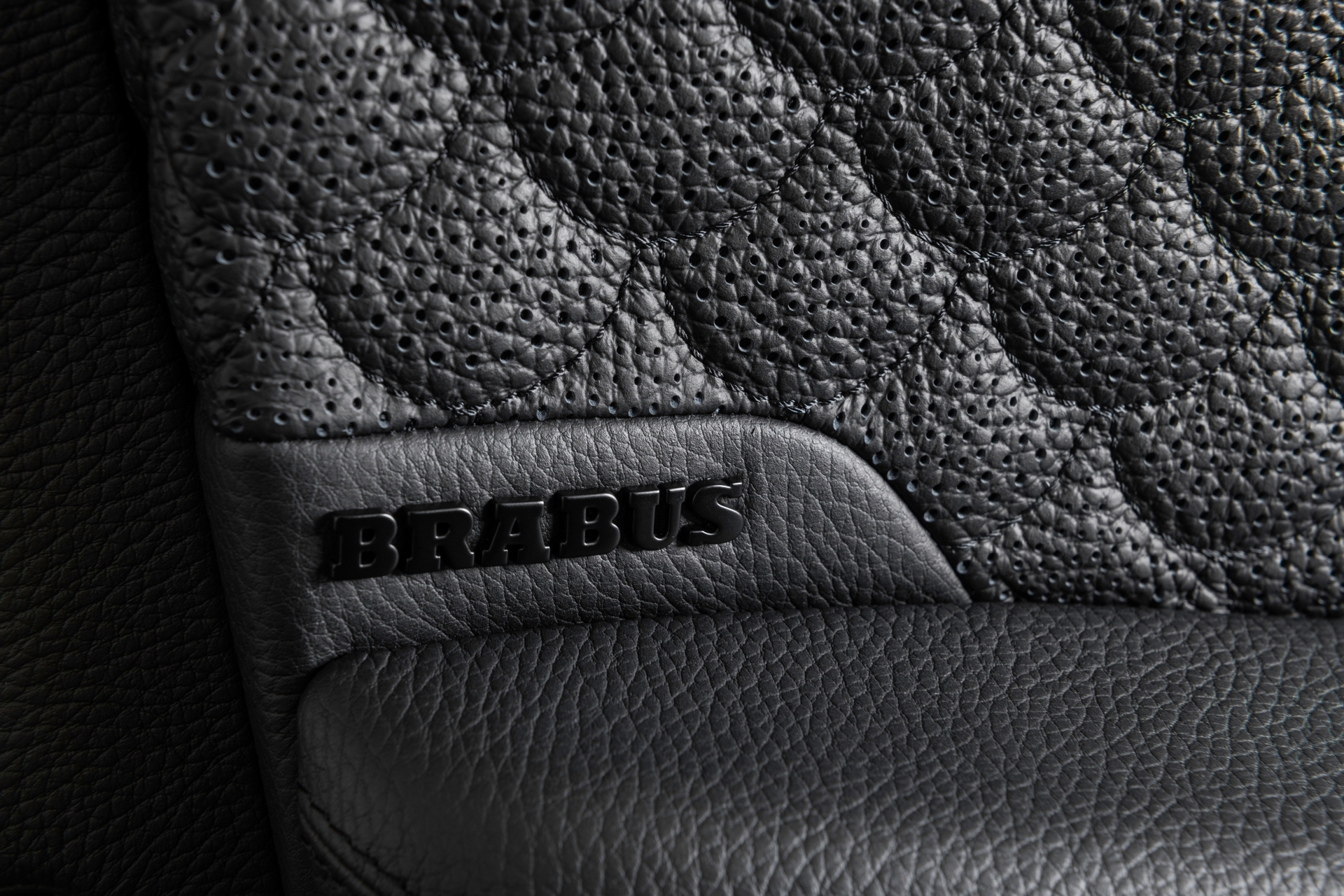 Brabus 900 Superblack - 15