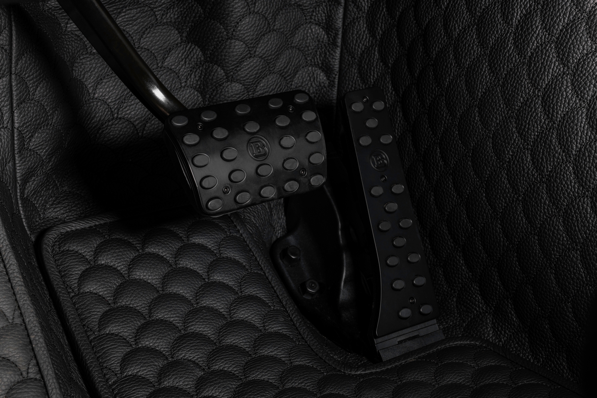 Brabus 900 Superblack - 16