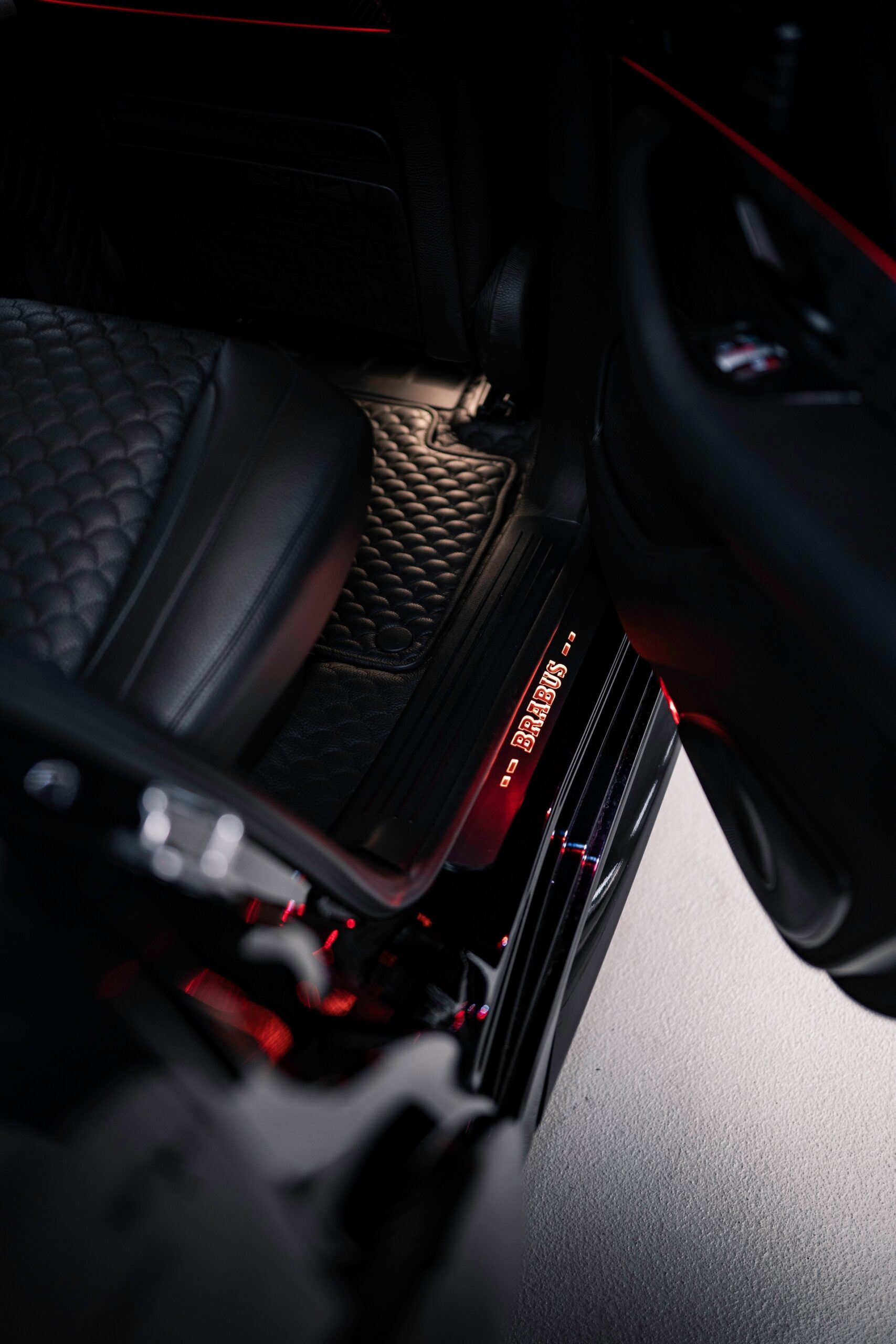 Brabus 900 Superblack 2 - 143