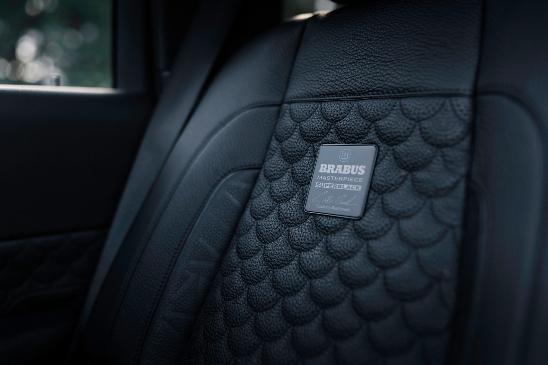 Brabus 900 Superblack 2 - 4