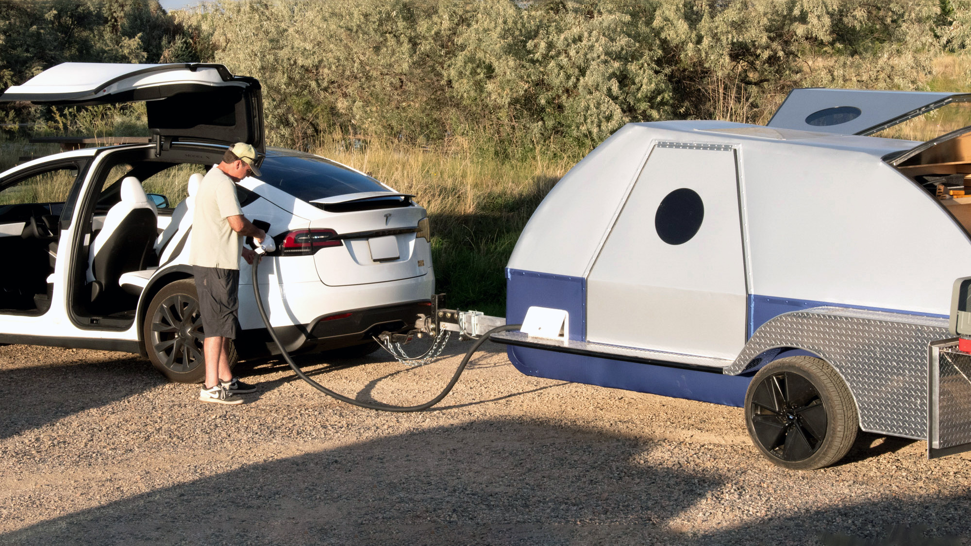 Terug, terug, terug deel formule Verval Colorado Teardrops' Electrified Camping Trailers Offer EV Range Extension  And Backup Home Power | Carscoops