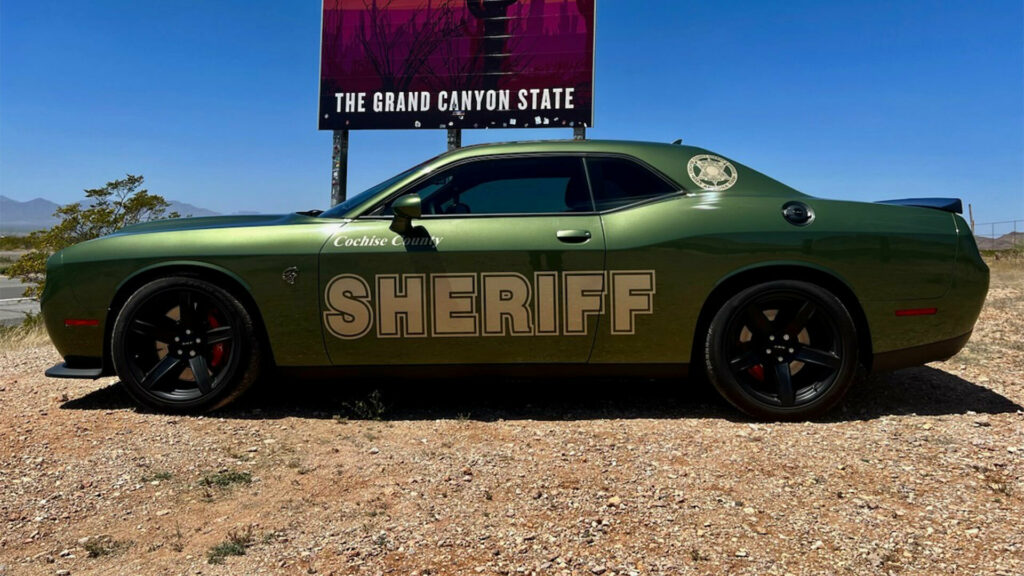  Arizona Sheriff’s Office Gets 203 MPH Dodge Challenger SRT Hellcat Redeye For Drug Education