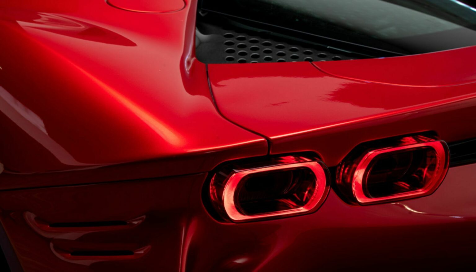 Tailor Made Ferrari SF90 Spider Gradient Paintjob Looks ...
