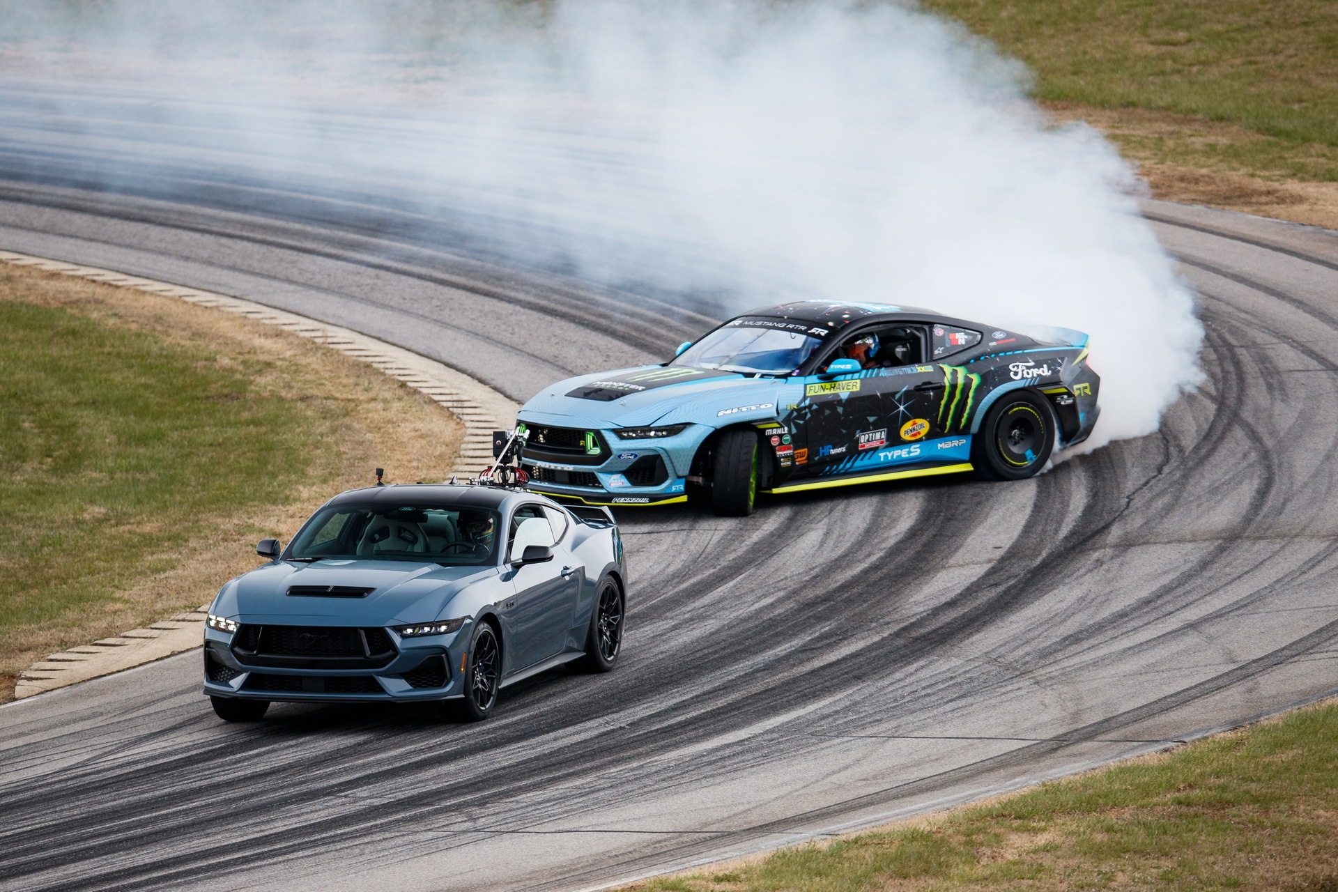 Ford Unveils 1,300 HP Mustang RTR Spec 5FD Drift Monster, Highlights