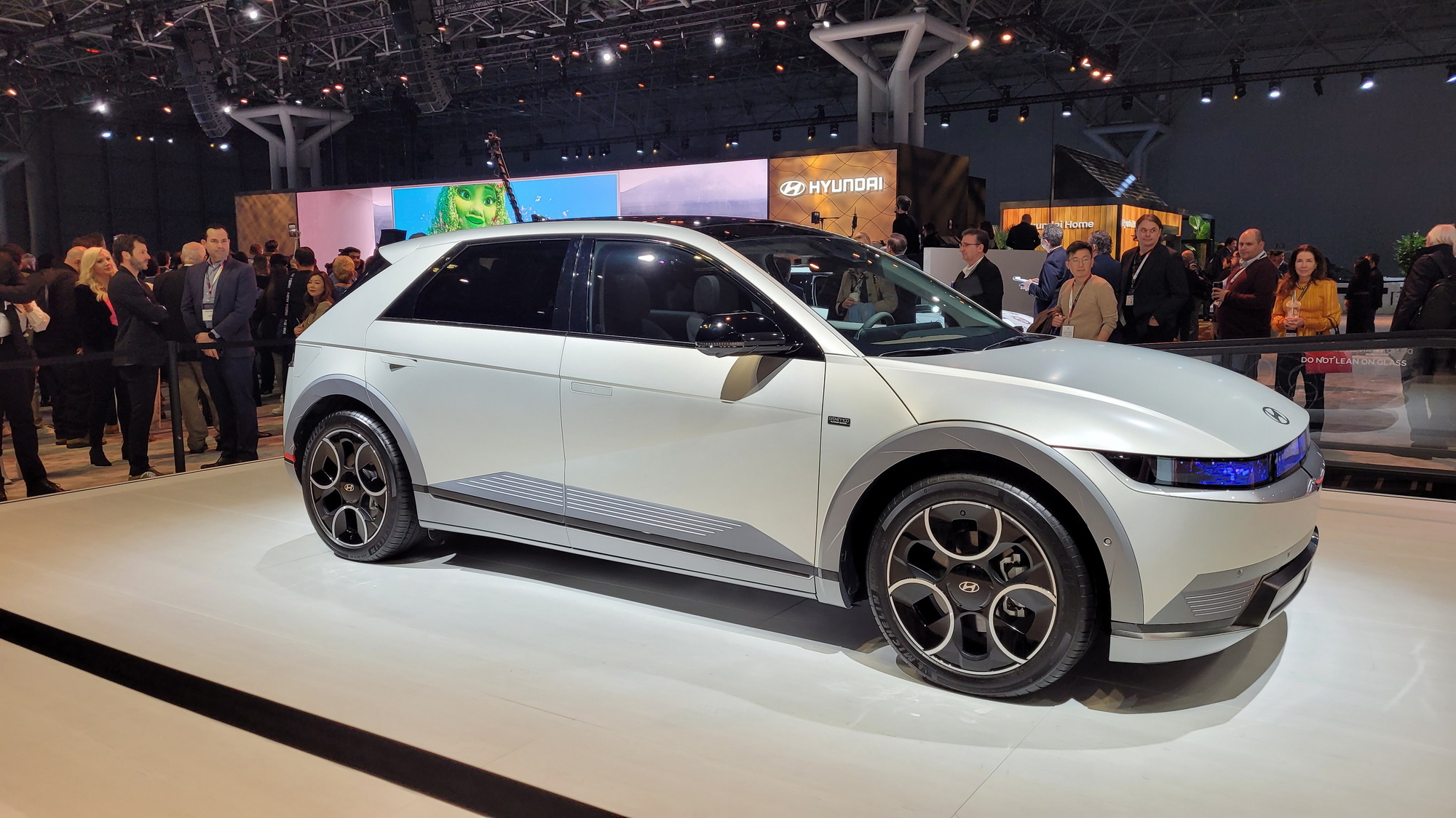 Hyundai Ioniq 5 Disney100 Platinum Concept Has Mickey Mouse Wheels And ...