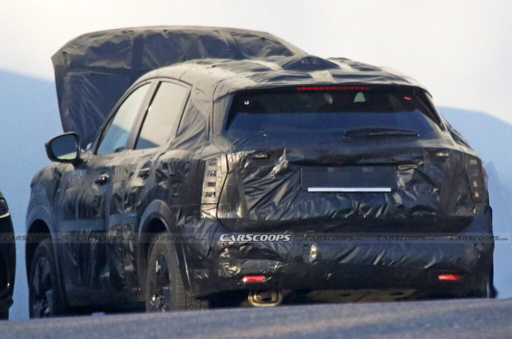  Mystery Nissan SUV Spied: Is It The Next Juke Or Kicks?