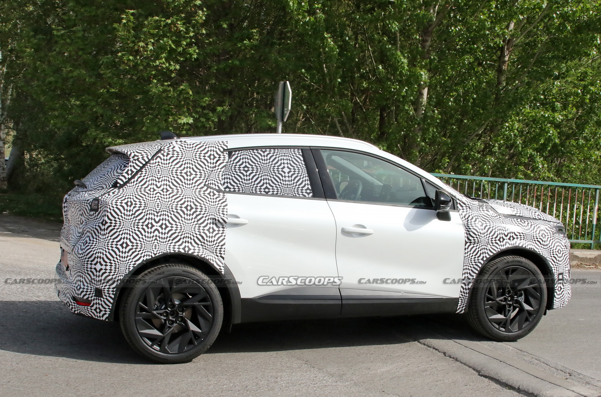 Renault Captur Scoops - 20