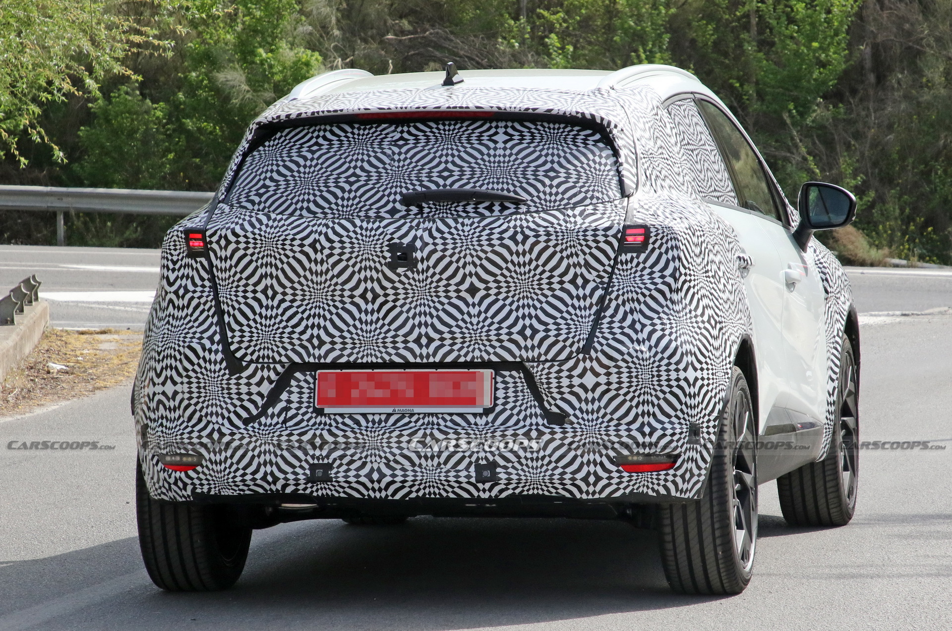 Renault Captur Scoops - 24