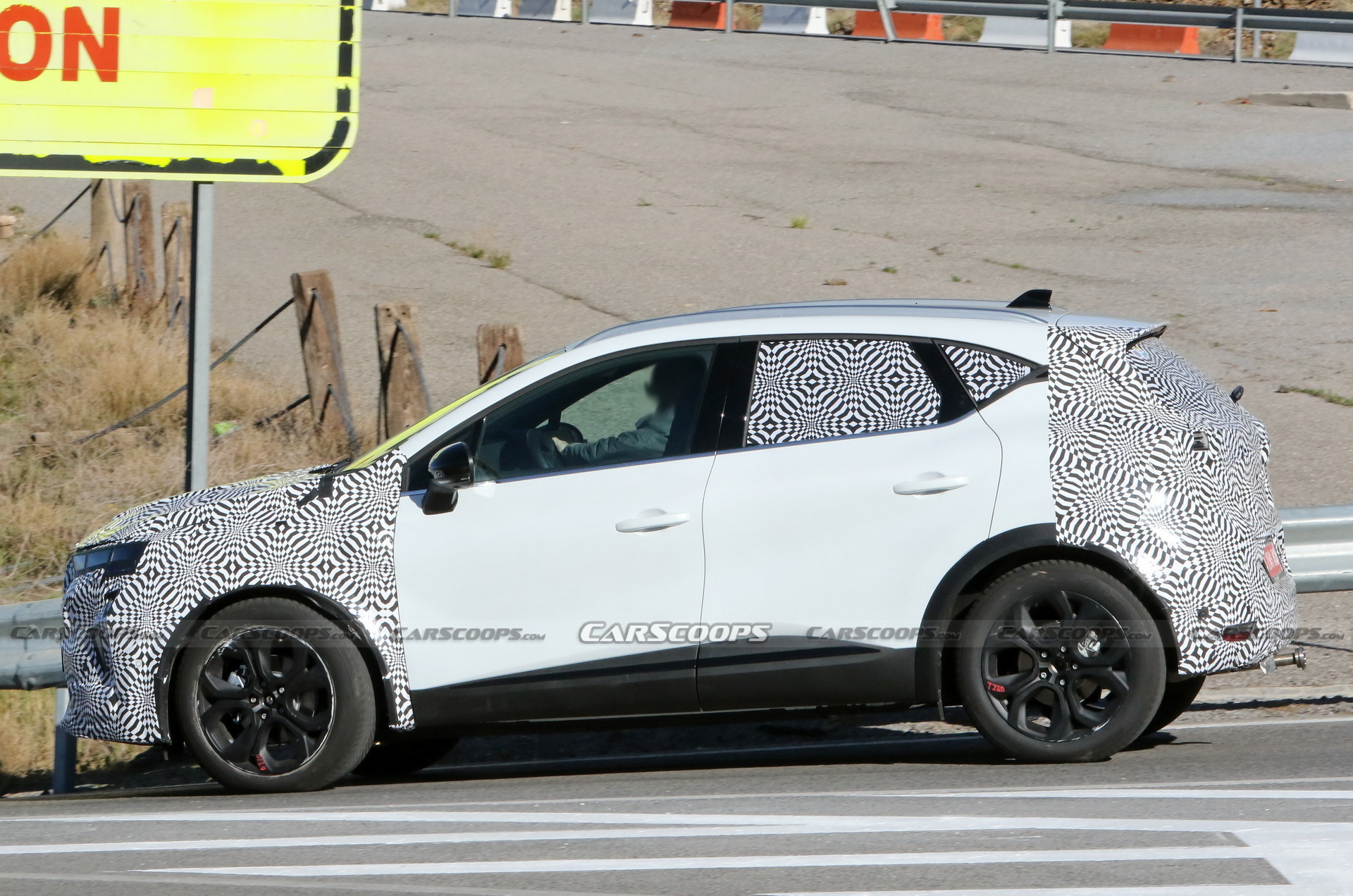 Renault Captur Scoops - 7