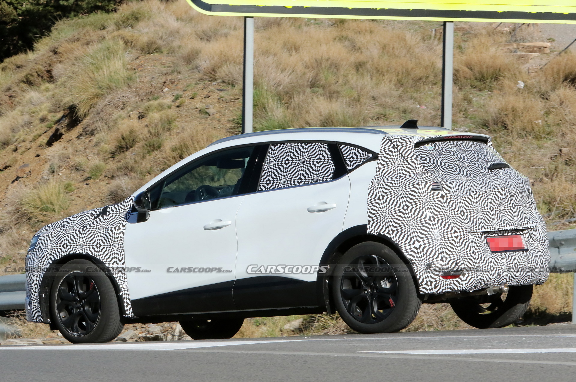 Renault Captur Scoops - 9