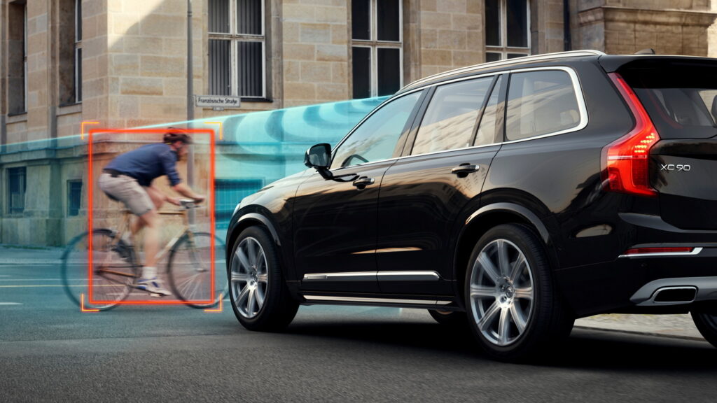  SUVs Don&rsquo;t Just Hit Cyclists, They Run Them Over, Too