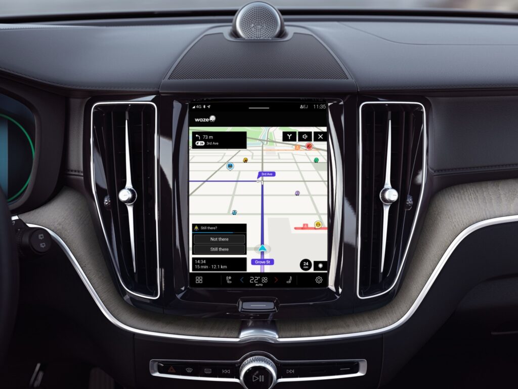 New Volvo Models Can Now Download Waze From Google Play Store Carscoops