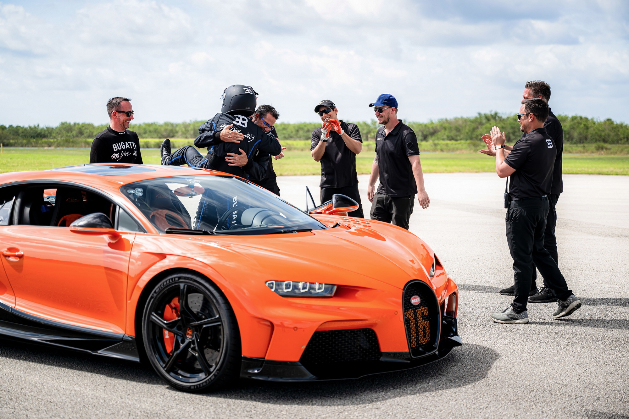 Bugatti Invites 18 Owners To Kennedy Space Center To Break 250 MPH ...