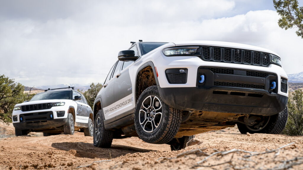  Jeep Is Working On An Autonomous Off-Roading Grand Cherokee 4xe