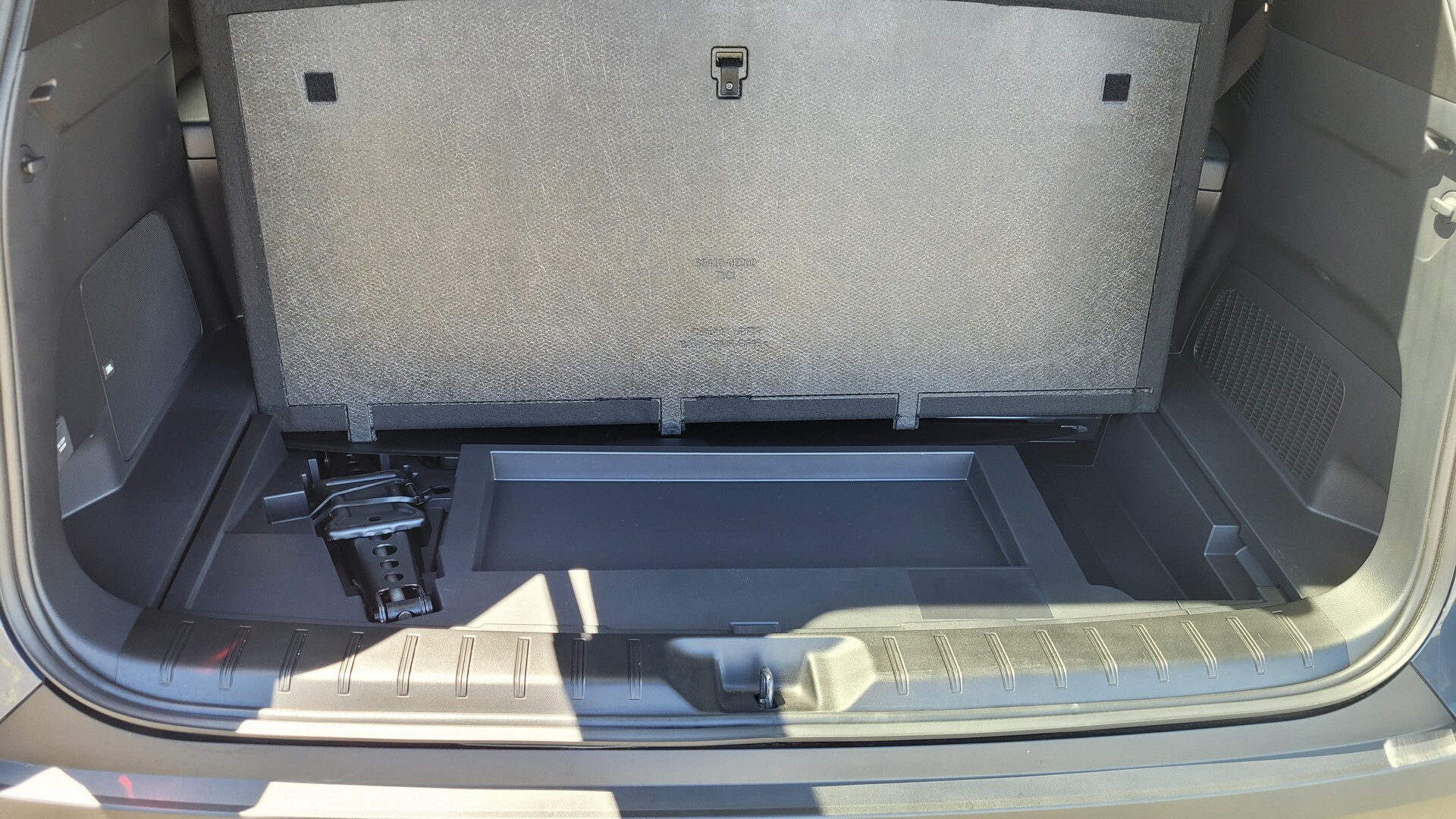 2024 Toyota Grand Highlander CarScoops 529 112