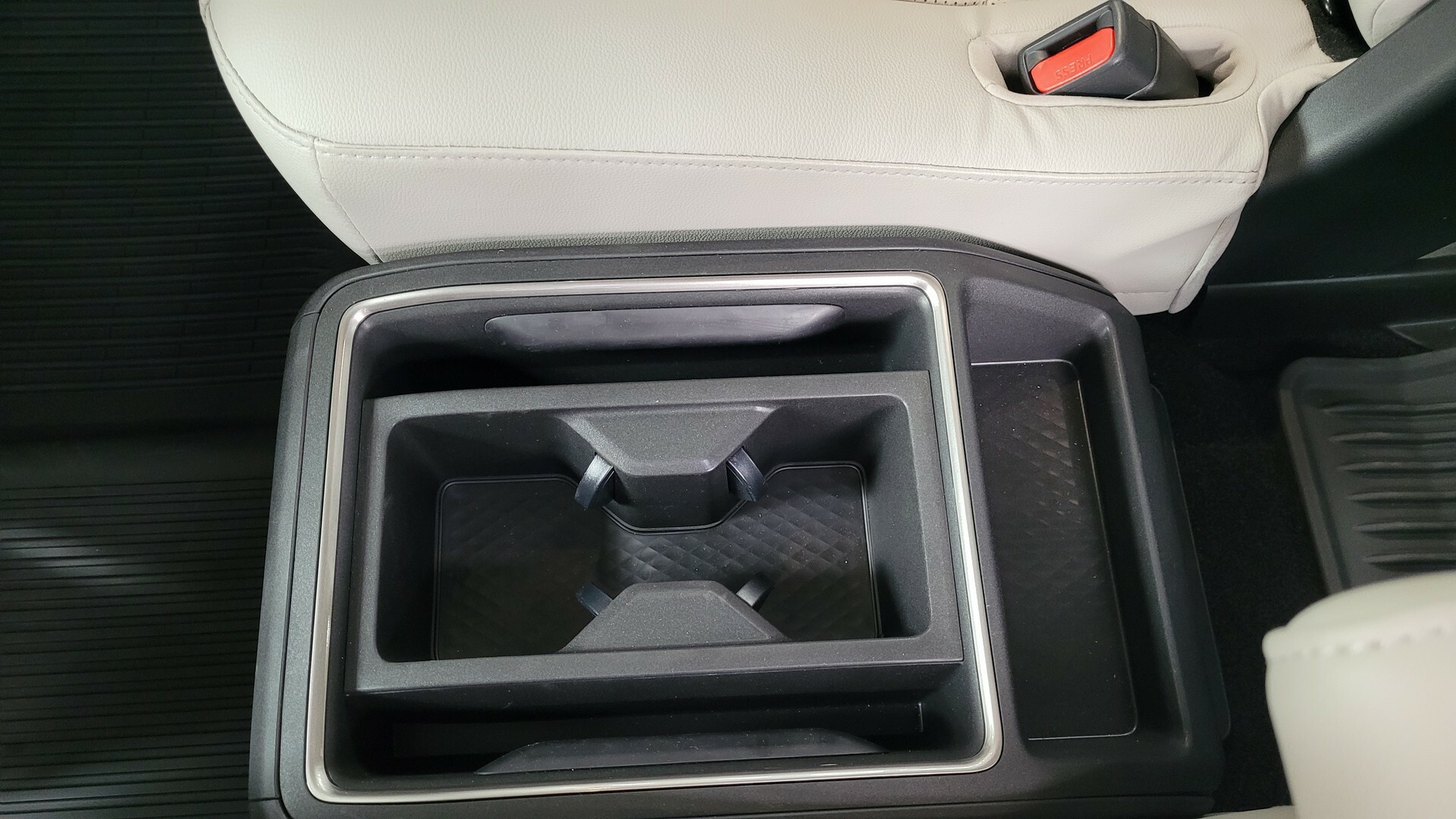 2024 Toyota Grand Highlander CarScoops 529 168