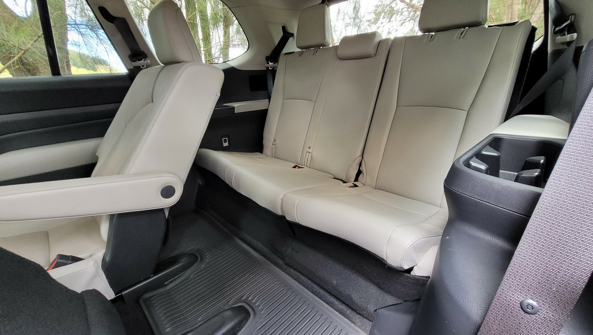 2024 Toyota Grand Highlander CarScoops 529 169
