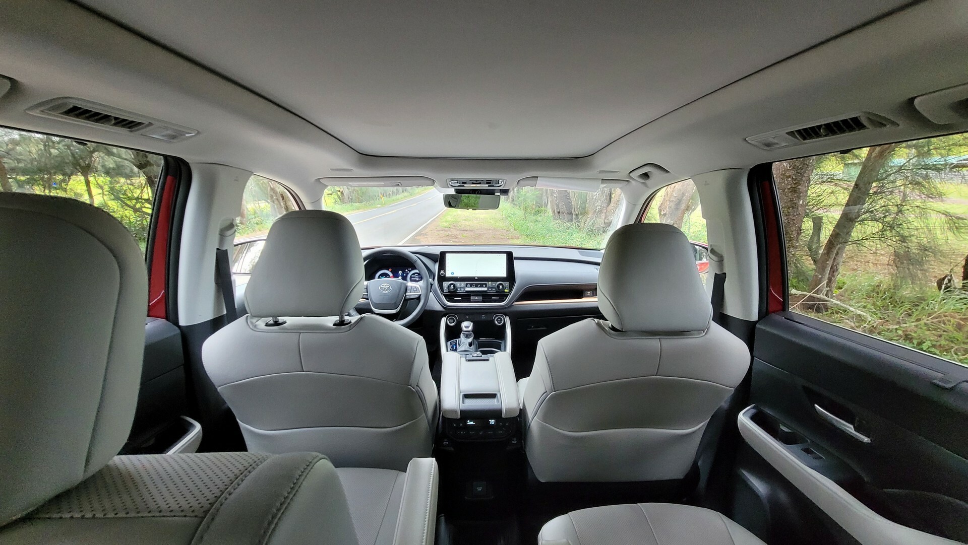 2024 Toyota Grand Highlander CarScoops 529 170